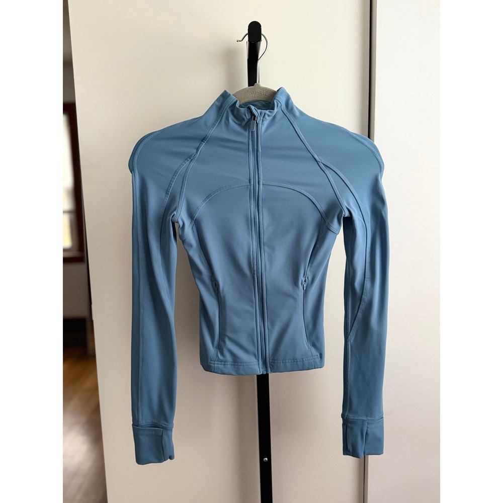 Lululemon Cropped Define Jacket *Nulu – Size 0 – Utility Blue